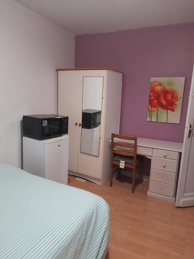 Chambre Privee Dans Une Maison Individuelle Ronchin Esterno foto